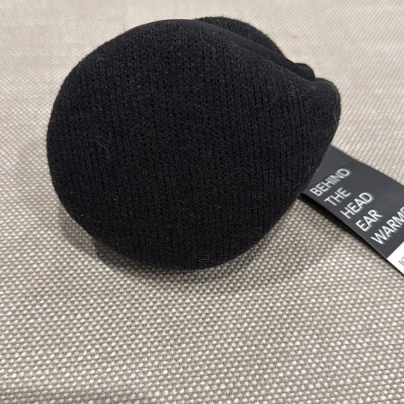 NWT Jos. A Bank Black behind the head ear warmers - Picture 2 of 3